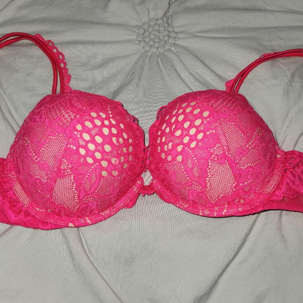 Bra - Picture 2 of 3
